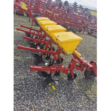 Культиватор для обработки высокостебельных культур КРН (с сыпучими удобрениями)